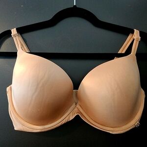 4 Victoria's Secret Bras